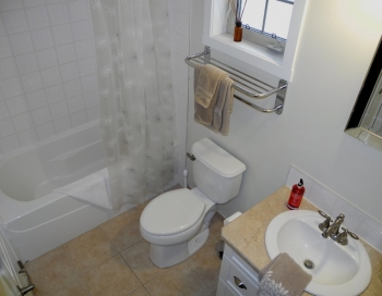 #175 Bath 2