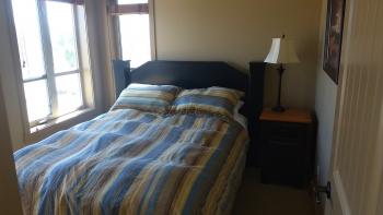 392 Main floor bed view 2